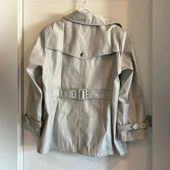 Coat size 1X - Picture 3 of 4